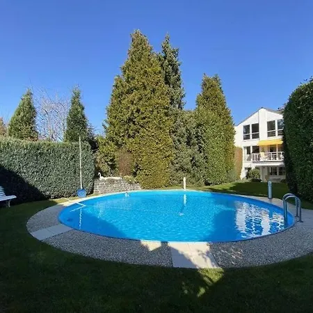Kernsan. Souterrain-wohnung 60qm Mit Pool Blick *