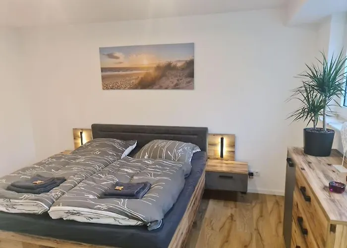 Appartement Kernsan. Souterrain-wohnung 60qm Mit Pool Blick Krefeld