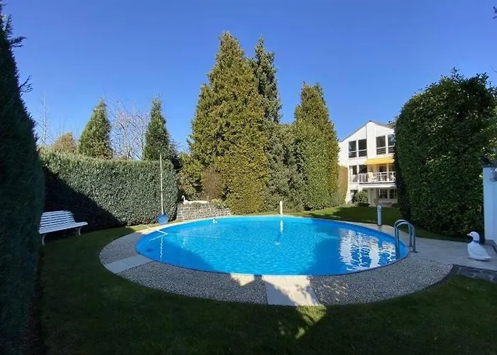Kernsan. Souterrain-wohnung 60qm Mit Pool Blick *